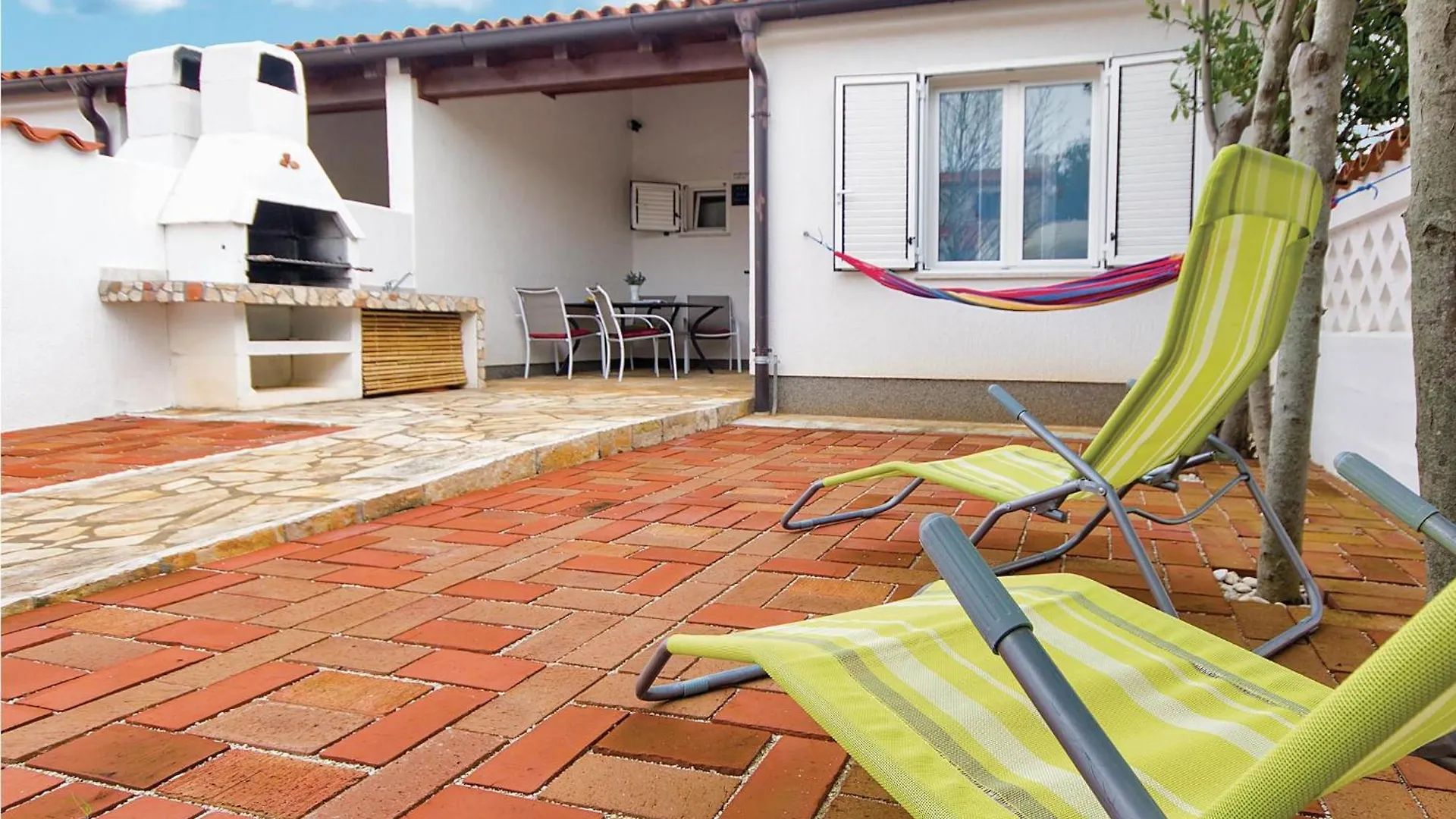 Stunning Home In Barbariga With Wifi